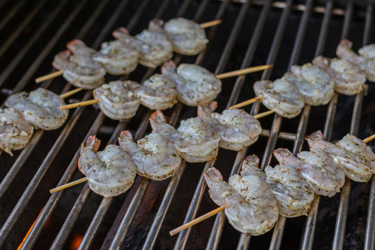 Grilled Shrimp Kabobs (Ready In 15 Minutes) - Momsdish