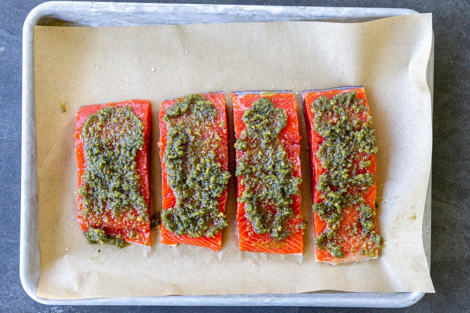 Baked Pesto Salmon (Only 3 Ingredients) Momsdish