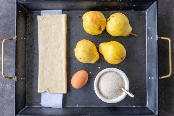 Ingredients for pastry pear tartlets