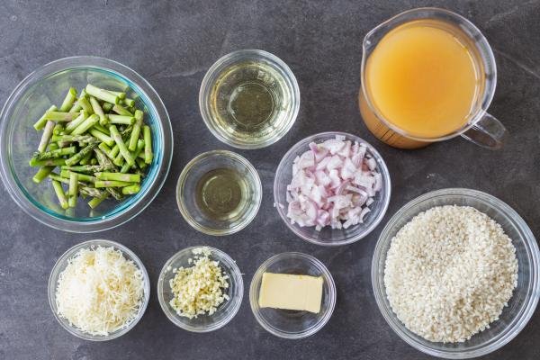 Ingredients for asparagus risotto.