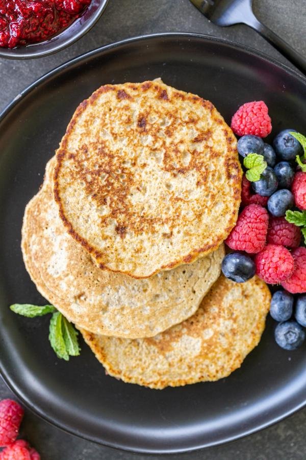 Carrot Cake Pancakes with Cream Cheese Glaze + Weekly Menu - Prevention RD