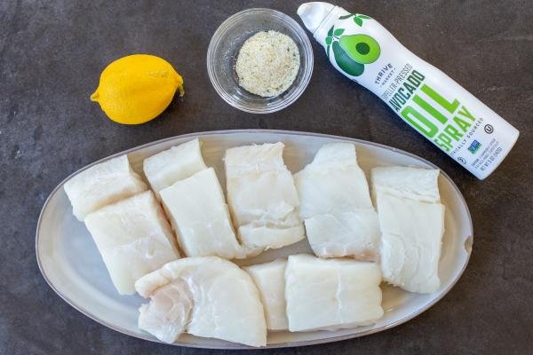 Ingredients for grilled cod.