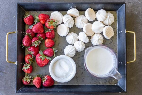 Ingredients for English Eton Mess.