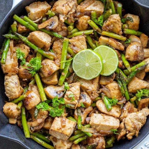 cropped-Chicken-and-Mushrooms-with-Asparagus-07-rotated-1.jpg