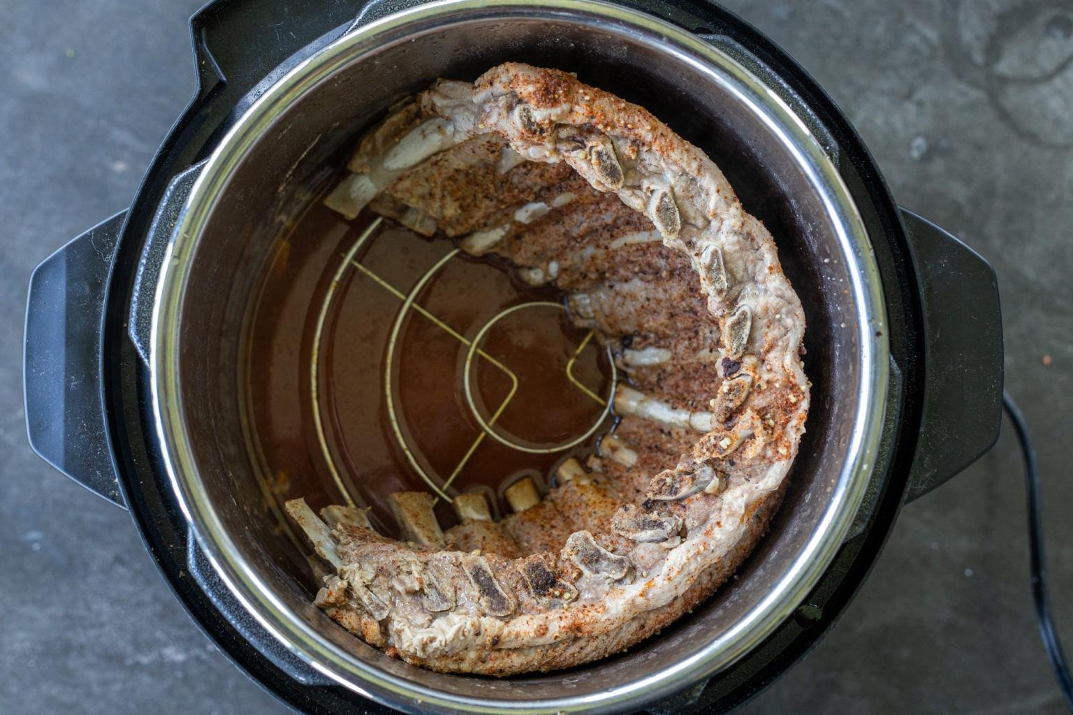 30 Minute Instant Pot Ribs (Extra Juicy) - Momsdish