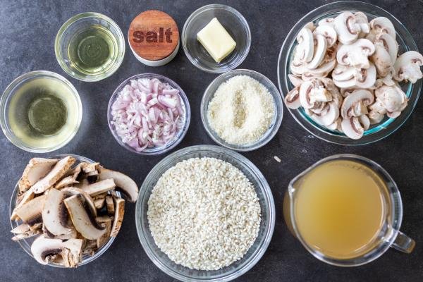 Mushroom Risotto ingredients.