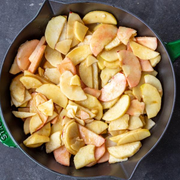 Apple combler filling in a baking pan.