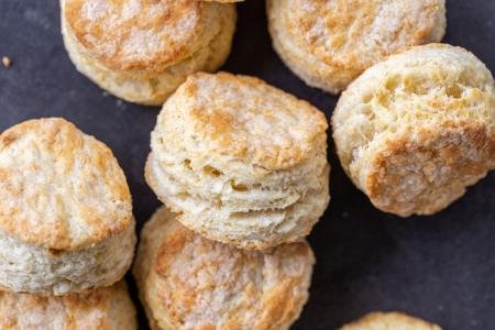 The Easiest Buttermilk Biscuits (Extra Flaky) - Momsdish