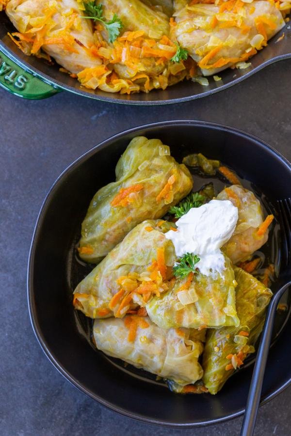 A bowl with cabbage rolls.