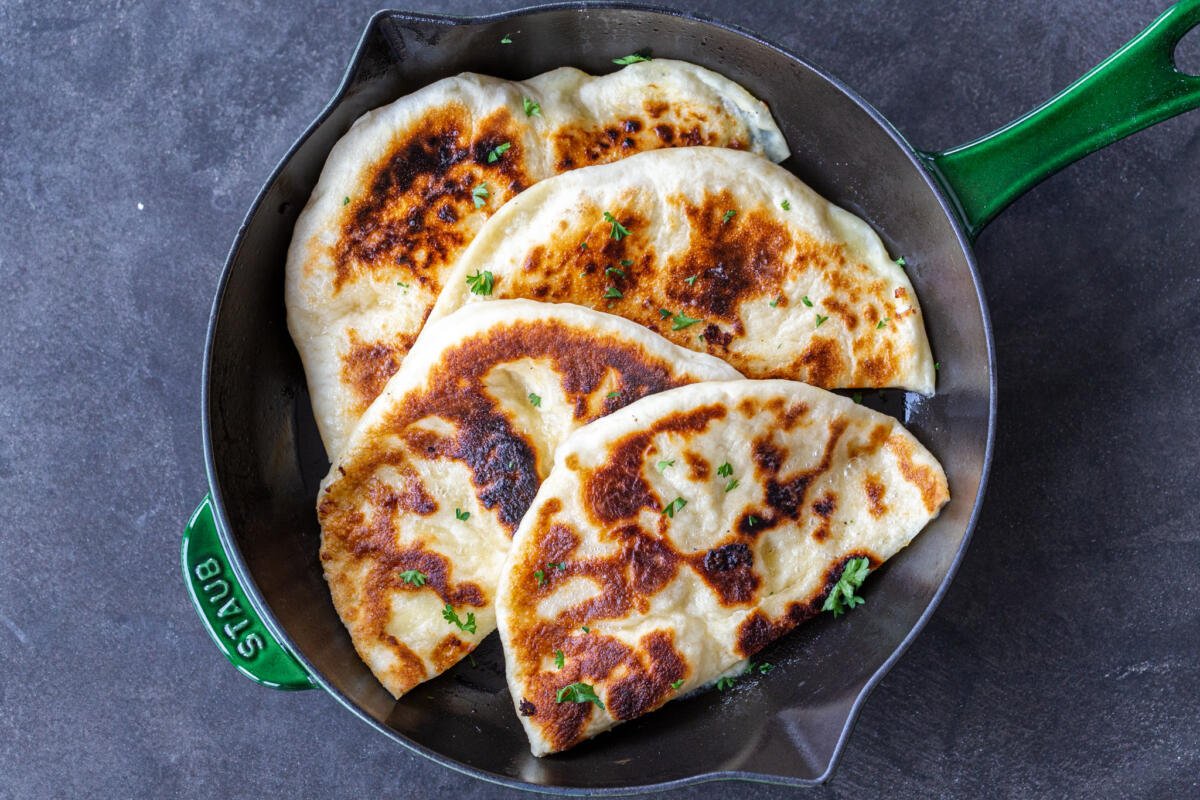 Imeruli Khachapuri (Georgian Cheese Bread) - Momsdish