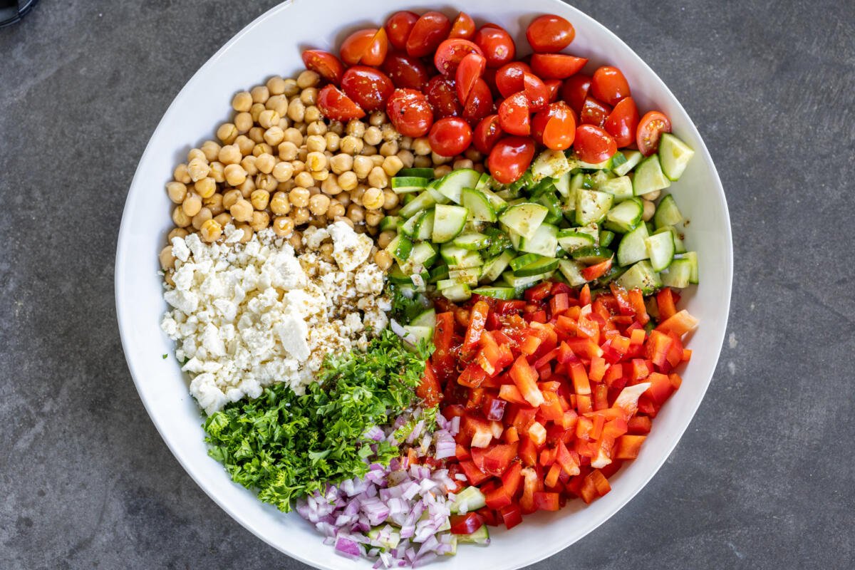 Mediterranean Chickpea Salad & Dressing - Momsdish