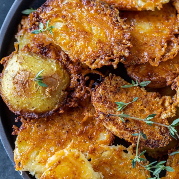 Crispy Smashed Potatoes (Extra Easy) - Momsdish