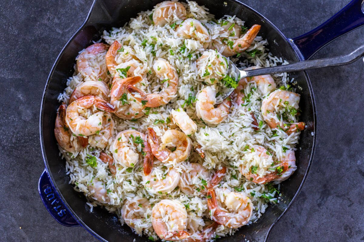 15 Minute Shrimp & Rice (One Pan) - Momsdish