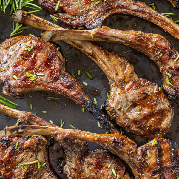 Grilled Lamb Chops on a serving tray.