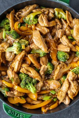 30-Minute Chicken Stir Fry - Momsdish