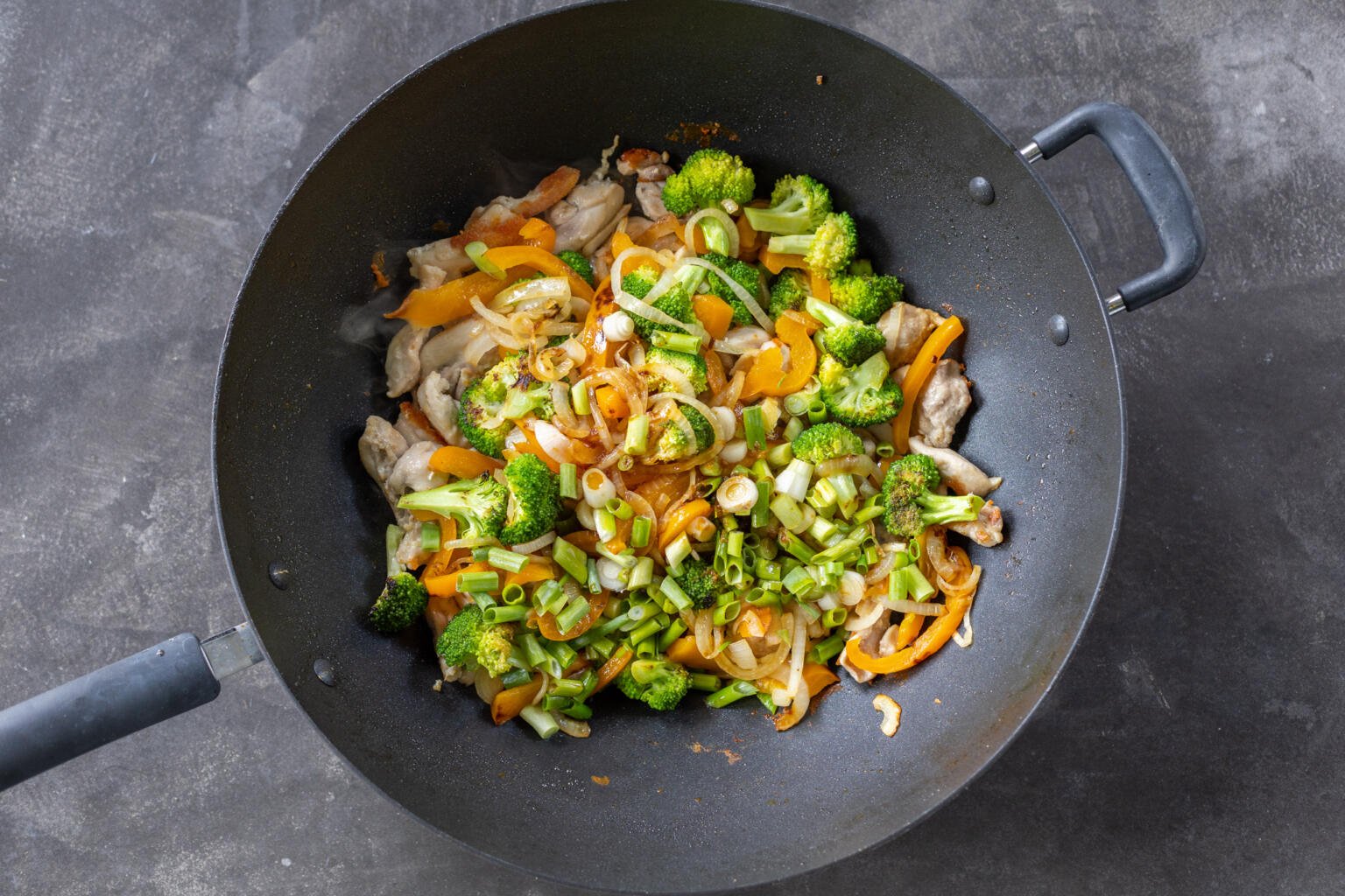 30-Minute Chicken Stir Fry - Momsdish