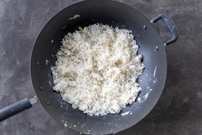Rice in a wok.
