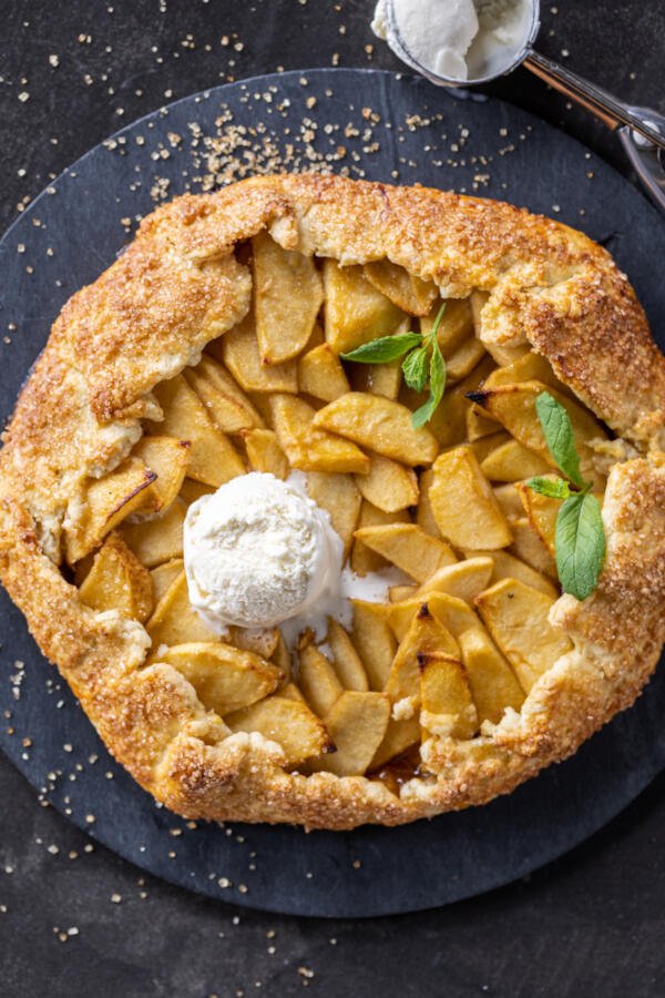 Apple Galette baked on a serving tray.