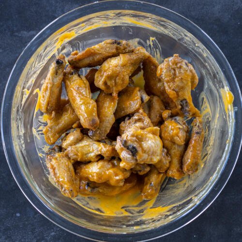 Easy Buffalo Wing Recipe Momsdish   Buffalo Wing 06 500x500 