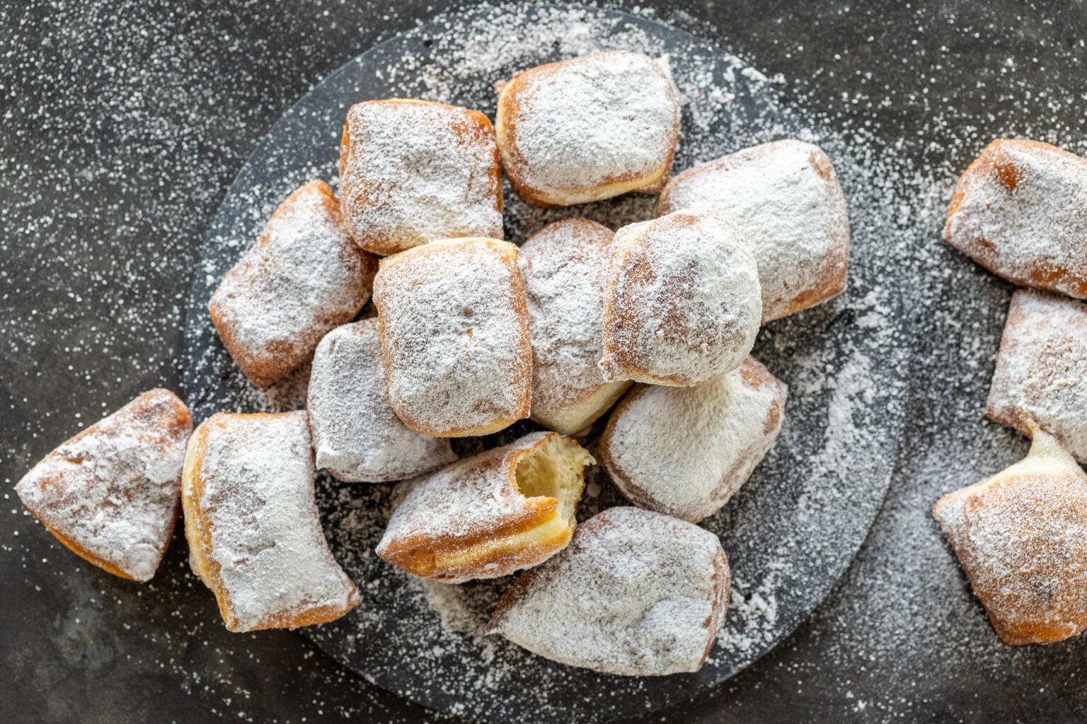 Beignets (New Orleans Classic) - Momsdish