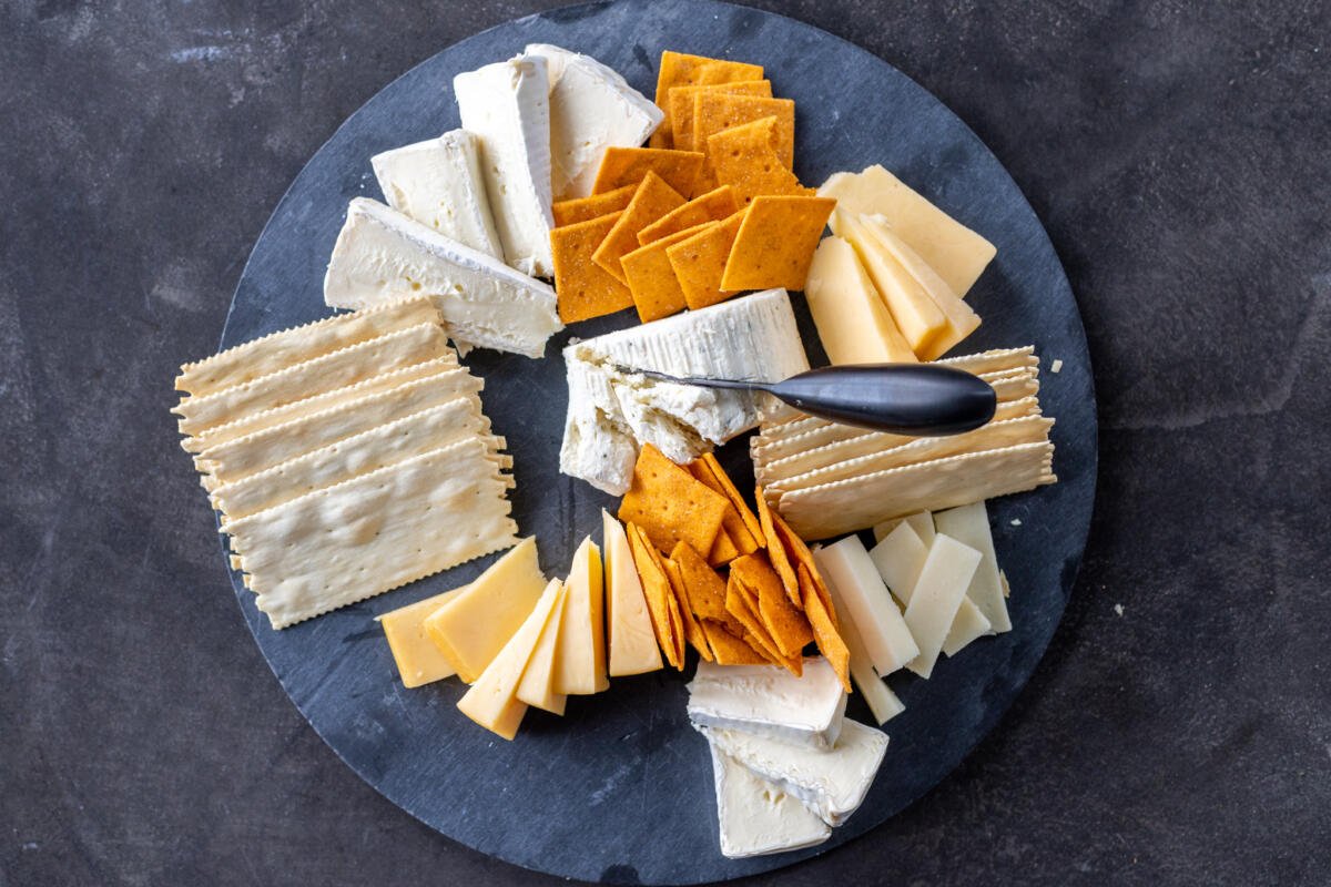 How To Make A Cheese Board Momsdish 