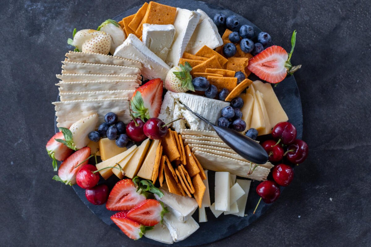 How to Make a Cheese Board Momsdish
