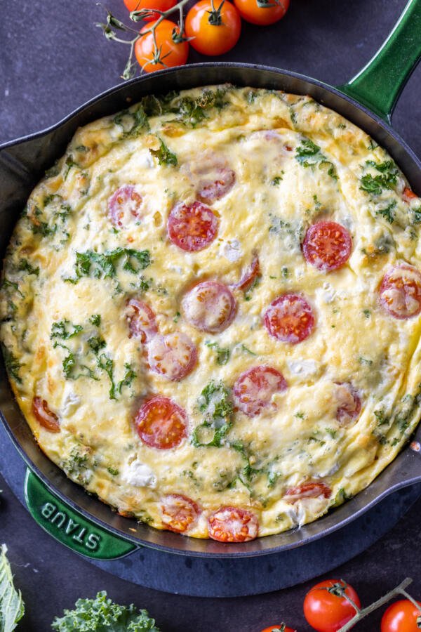 Frittata with tomatoes and kale.