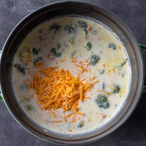 Broccoli Cheddar Soup (Crazy Easy) - Momsdish