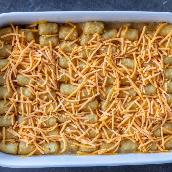 Cheese on top of tater tos.