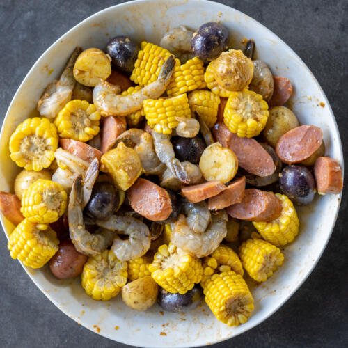 Shrimp Boil Recipe (The Easiest) - Momsdish