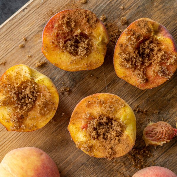 Peaches with sugar and cinnamon.