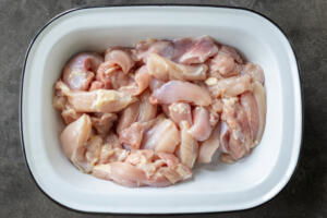 Sliced chicken in a bowl.
