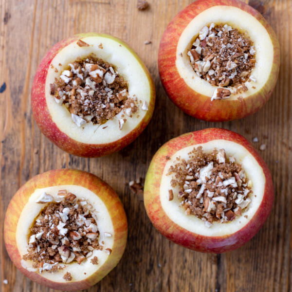 Apples filled on a tray.