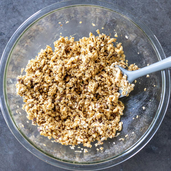 Chocolate chips with granola puffs mix.