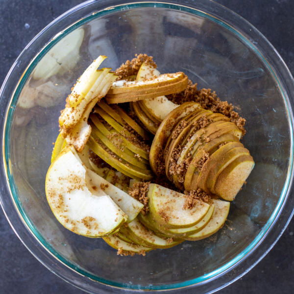 Pears with brown sugar and cinnamon.