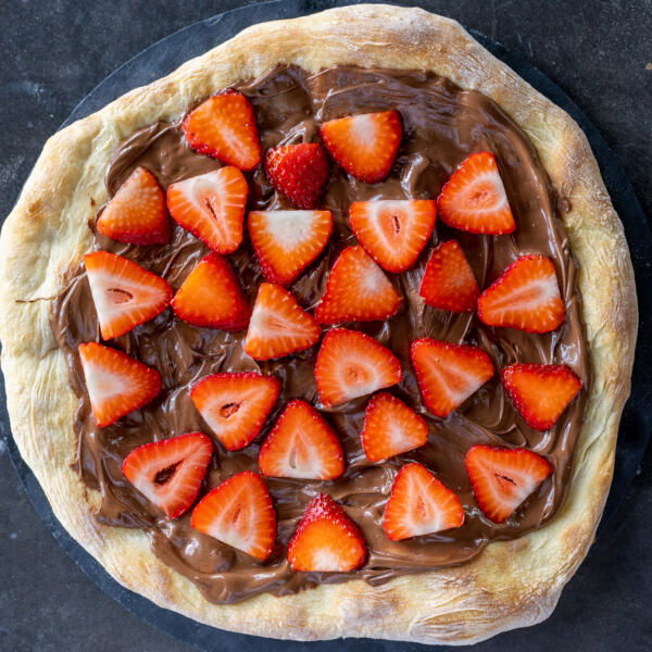 Nutella Pizza with strawberries