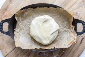 Brie with jam and wrapped in puff pastry dough.