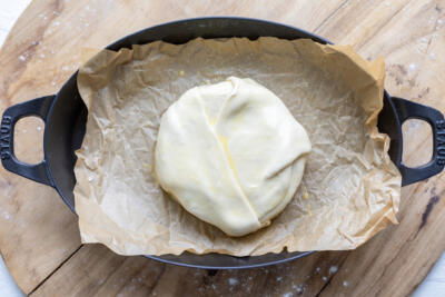 Brie with jam and wrapped in puff pastry dough.