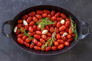 Tomatoes with herbs and garlic.