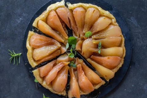 Serving tray with Pear Tarte Tatin