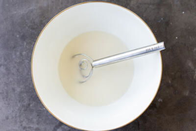 Water with sourdough in a bowl.
