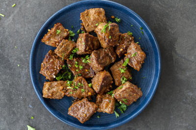 Plated Garlic Butter Steak Bites.