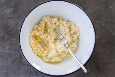 Farmers cheese, vanilla, salt, sugar and egg.