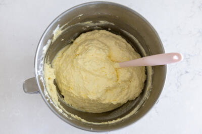 Mango cream in a mixing bowl.