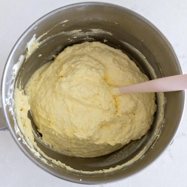 Mango cream in a mixing bowl.